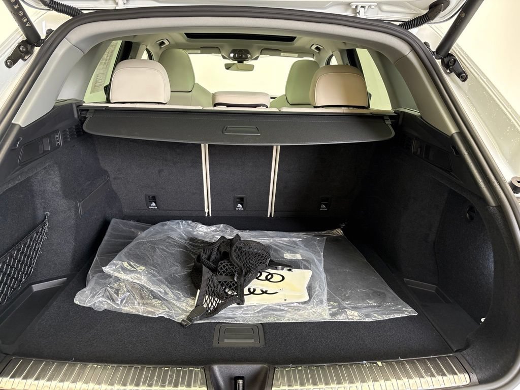 Used 2025 Audi Q5 Prestige AWD/4WD image 23