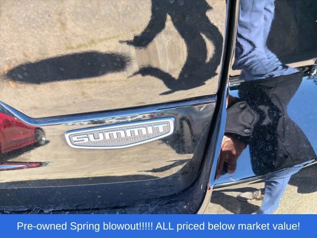 Used 2022 Jeep Grand Cherokee Summit AWD/4WD image 18