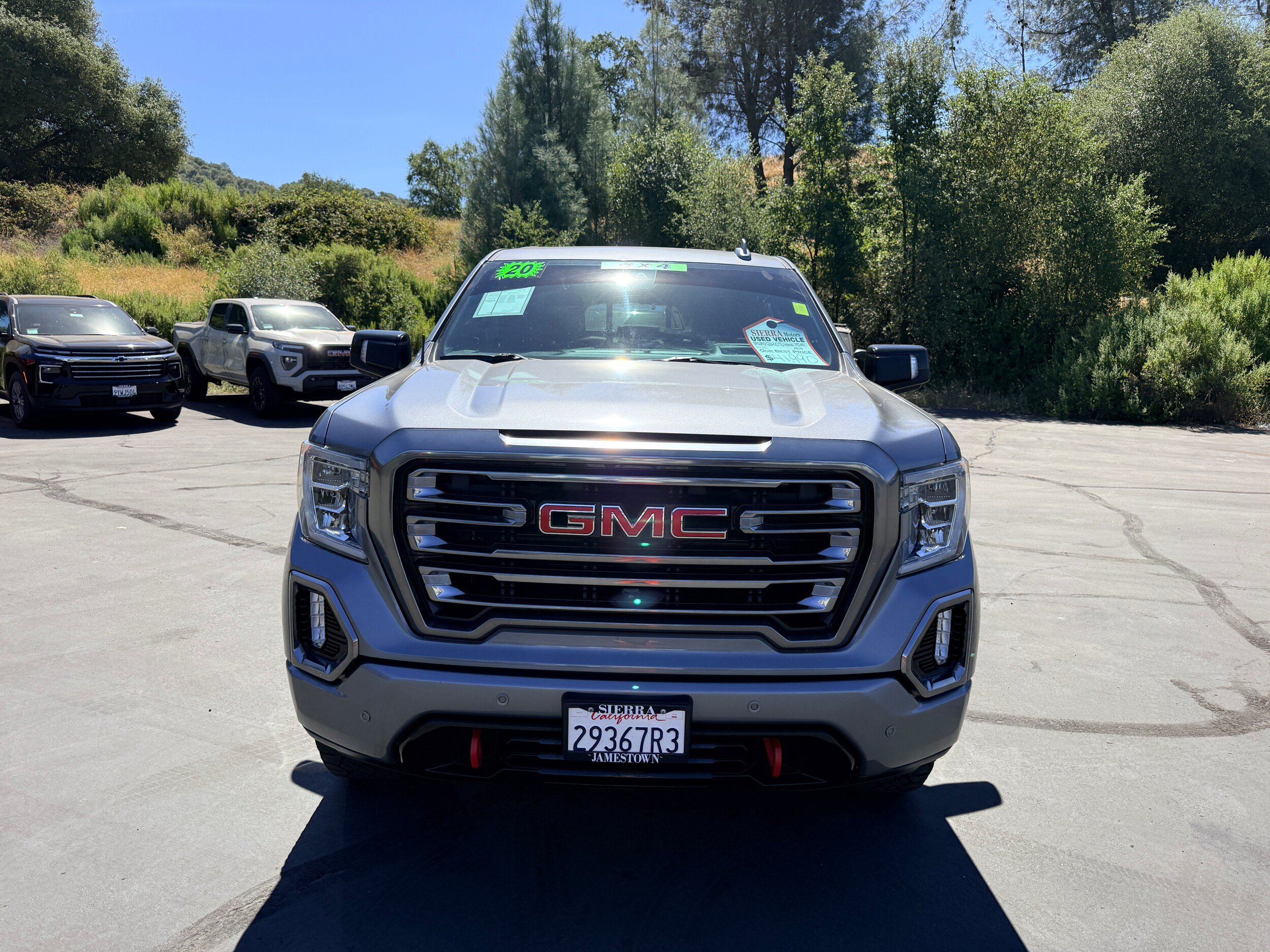 Used 2020 GMC Sierra 1500 AT4 w/ AT4 Premium Package AWD/4WD image 3