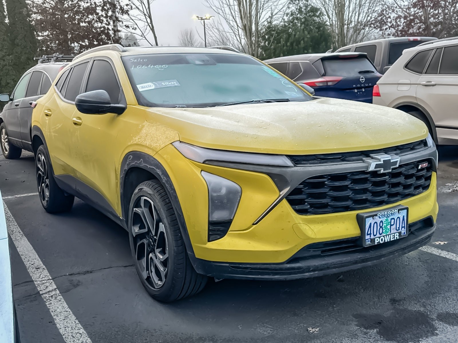 Used 2024 Chevrolet Trax RS w/ Sunroof Package image 2
