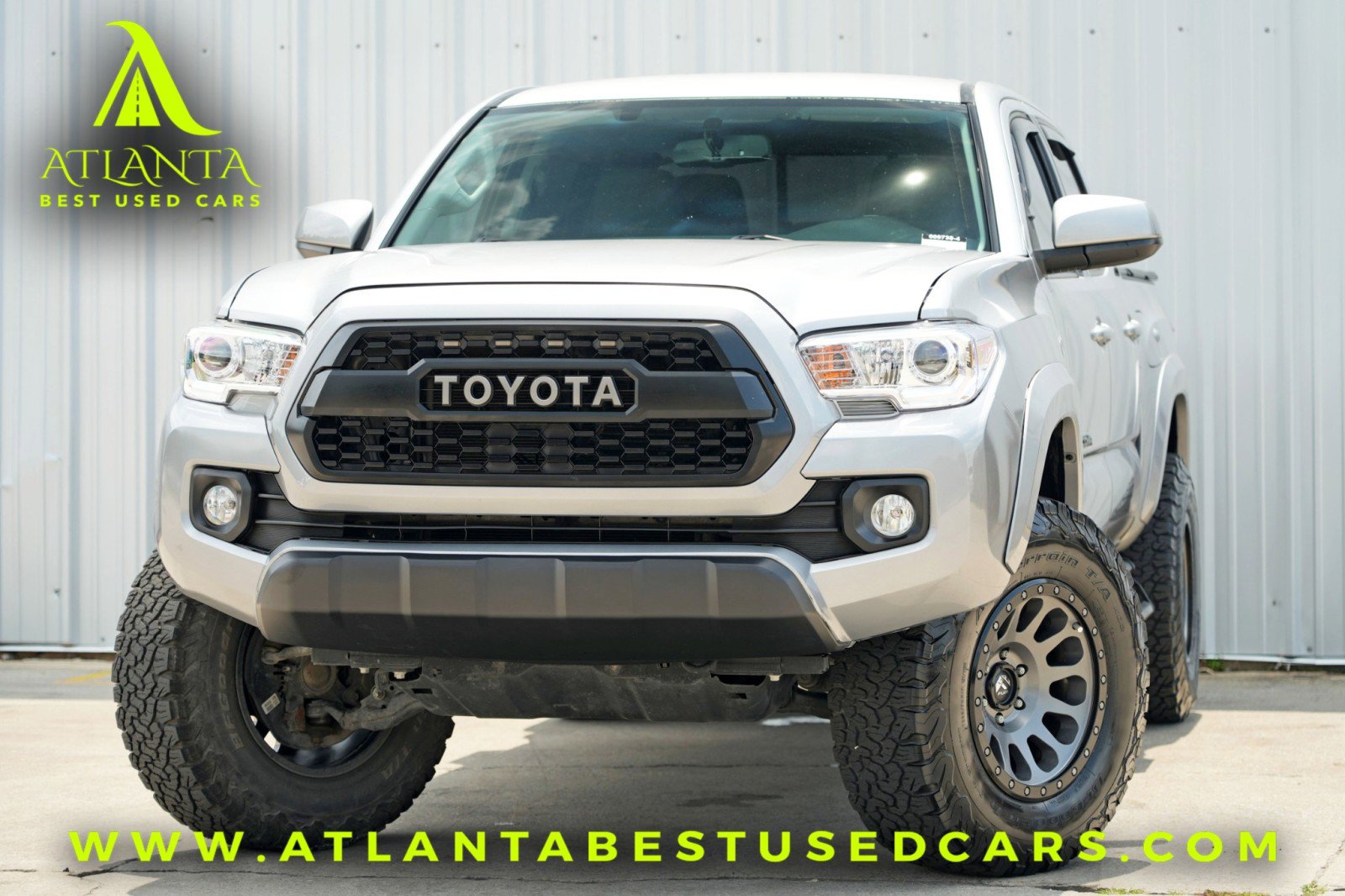 Used 2016 Toyota Tacoma SR5 w/ SR5 Appearance Package (SN)