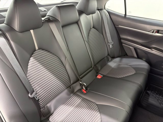 Used 2022 Toyota Camry SE w/ Cold Weather Package AWD/4WD image 22