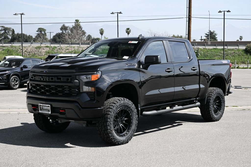 New 2026 Chevrolet Silverado 1500 Custom Trail Boss w/ LPO, Dark Essentials Package AWD/4WD image 8