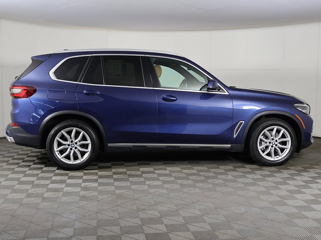 Used 2023 BMW X5 xDrive40i w/ Climate Comfort Package image 19