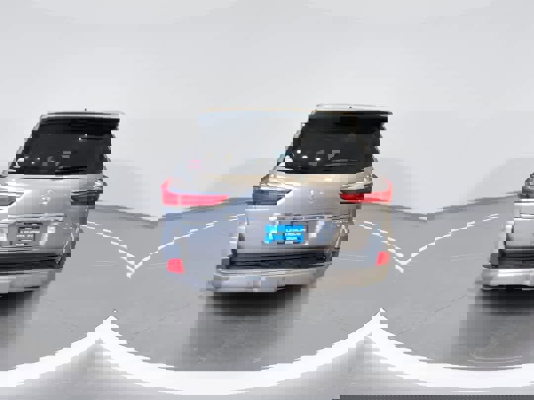 Used 2017 Lexus LX 570 4WD w/ Luxury Package image 7