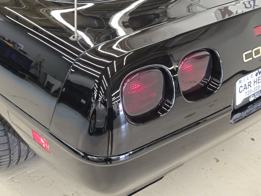 Used 1994 Chevrolet Corvette Coupe RWD image 52