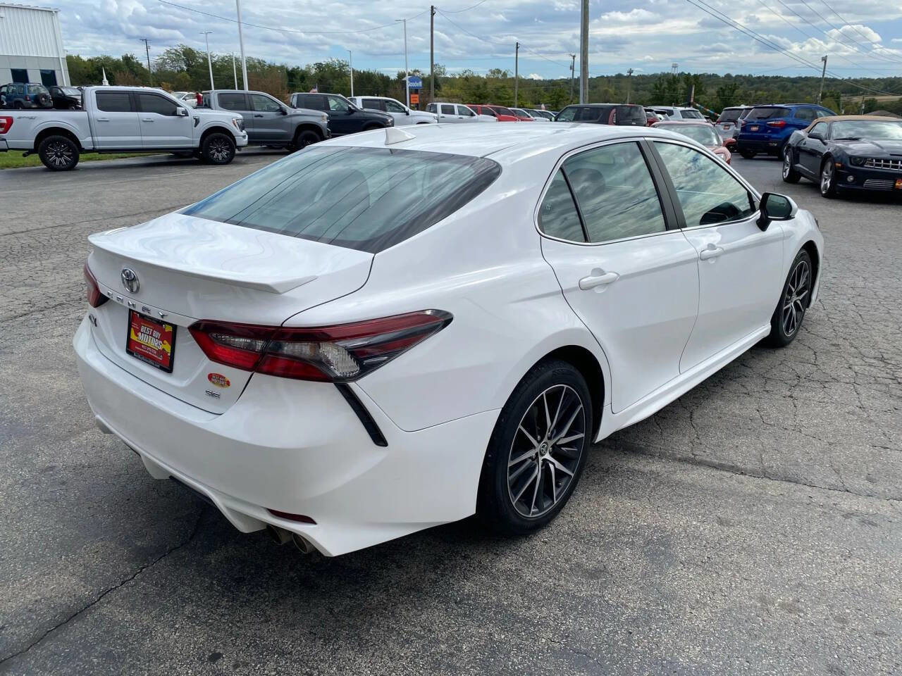 Used 2021 Toyota Camry SE image 7