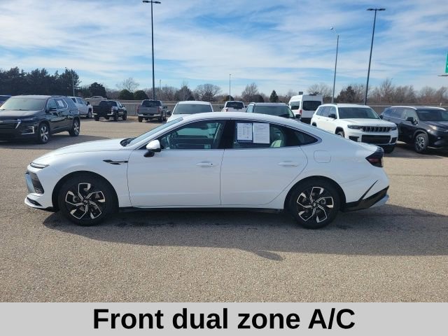 Used 2025 Hyundai Sonata SEL image 3