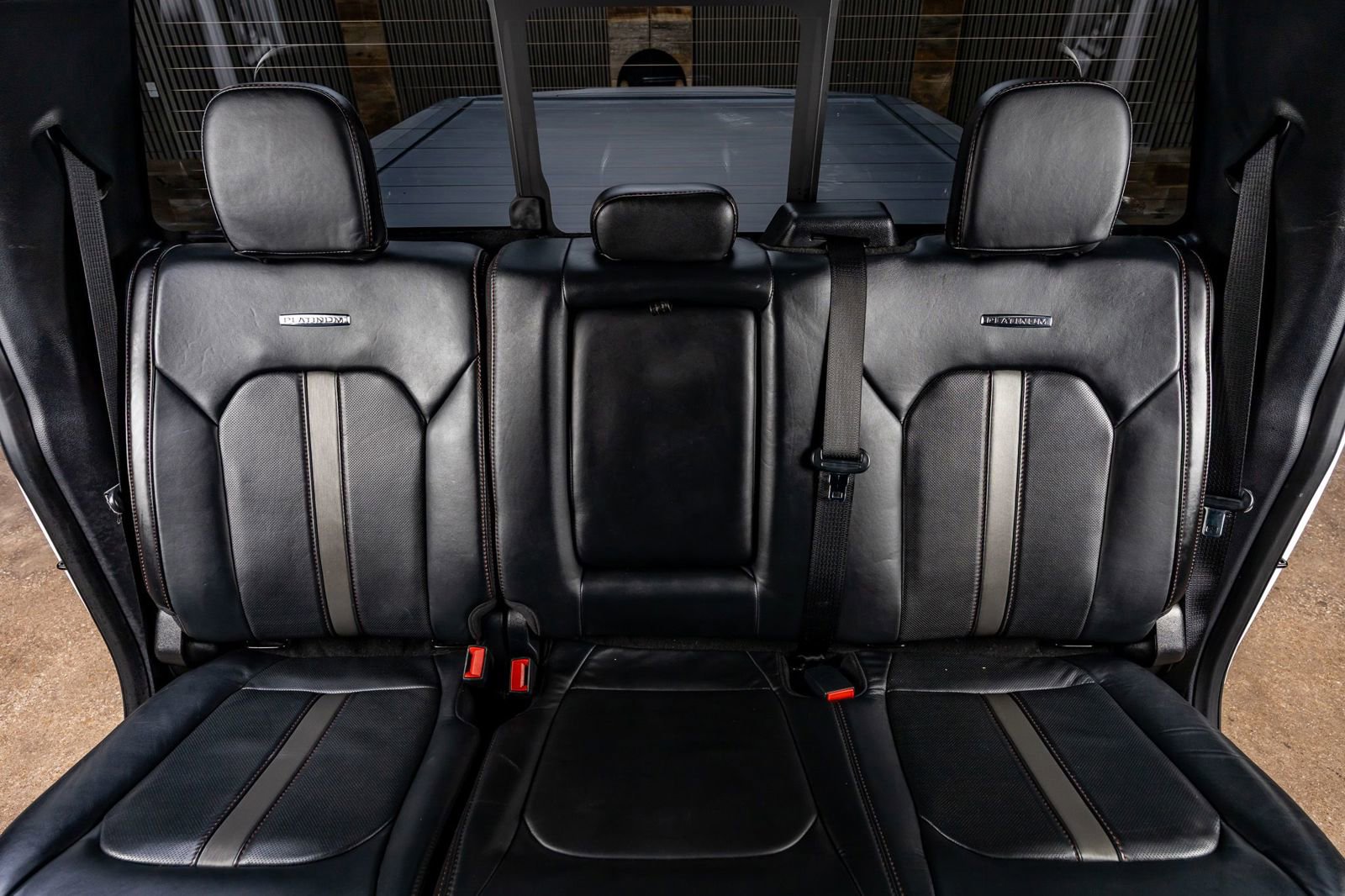 Used 2021 Ford F250 Platinum w/ FX4 Off-Road Package image 34