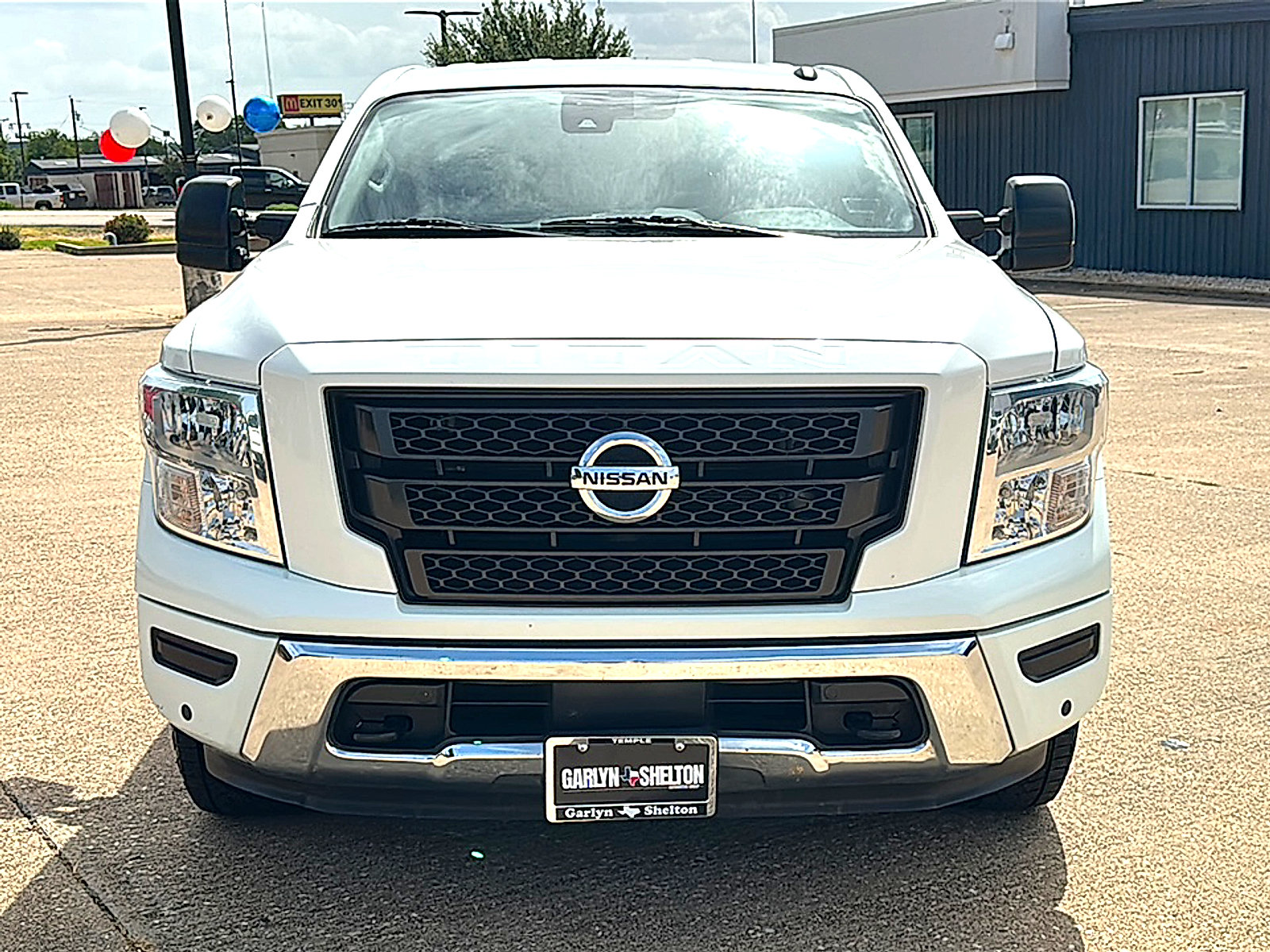 Used 2021 Nissan Titan SV w/ SV Convenience Package AWD/4WD image 11