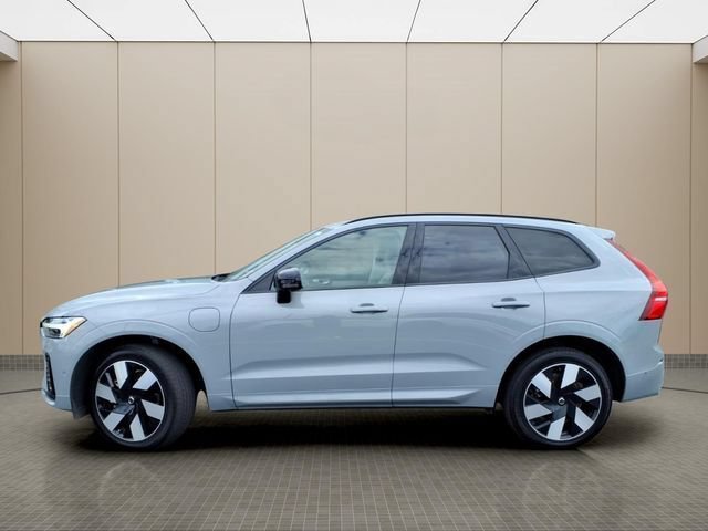 Used 2025 Volvo XC60 T8 Plus w/ Climate Package AWD/4WD image 14