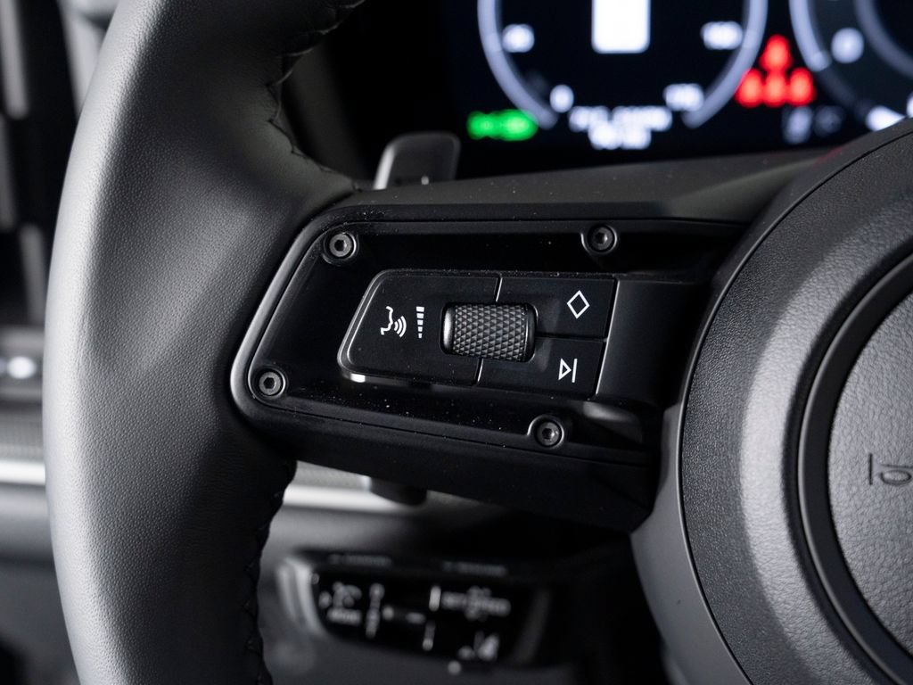 New 2026 Porsche Cayenne Coupe AWD/4WD image 30