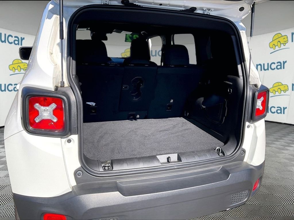 Used 2022 Jeep Renegade Altitude w/ Convenience Group AWD/4WD image 32