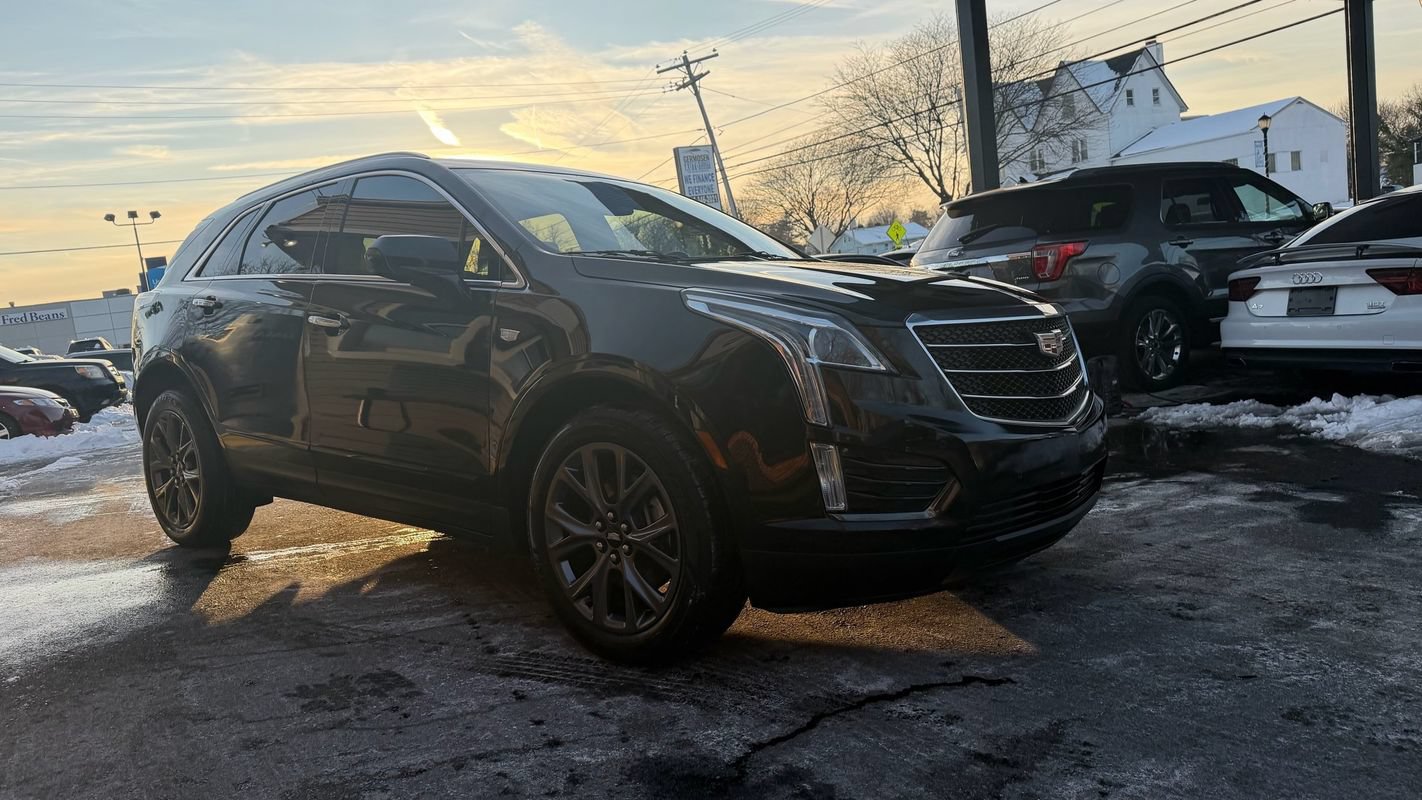 Used 2018 Cadillac XT5 Luxury w/ LPO, Black Ice Package FWD image 7