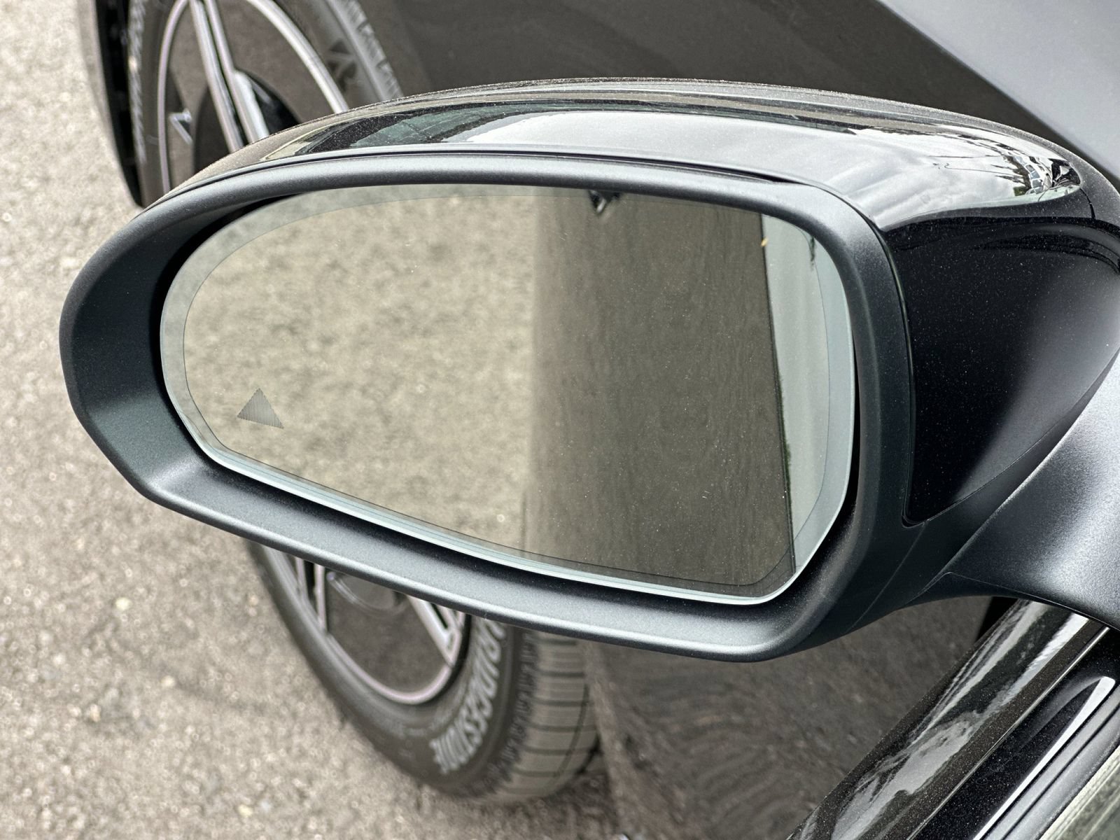 Used 2025 Mercedes-Benz C 300 4MATIC Sedan image 9