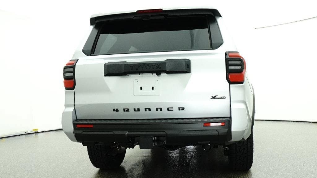 Used 2026 Toyota 4Runner SR5 RWD image 23