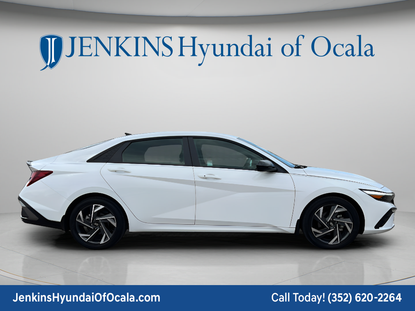 Certified 2025 Hyundai Elantra Sport FWD image 2