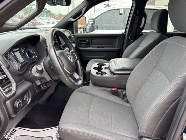Used 2024 RAM 2500 Tradesman w/ Chrome Appearance Group AWD/4WD image 8