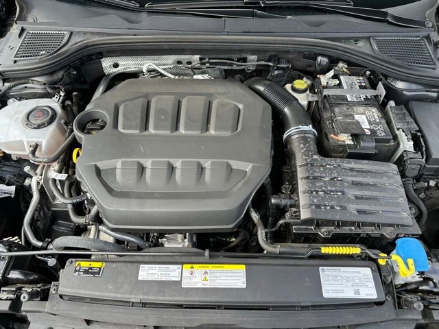 Used 2022 Volkswagen GTI SE image 12