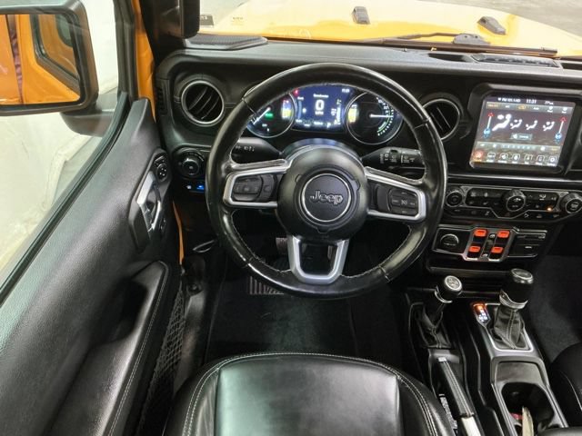 Used 2021 Jeep Wrangler Unlimited Sahara w/ Cold Weather Group AWD/4WD image 13