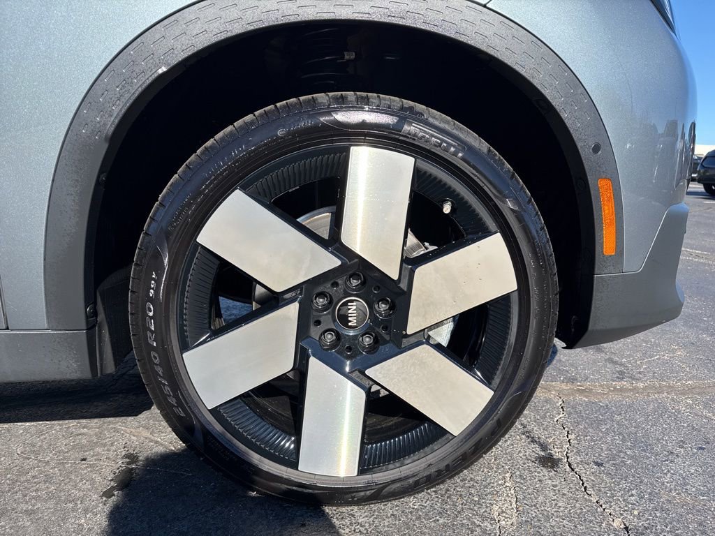 Certified 2025 MINI Cooper Countryman S image 9