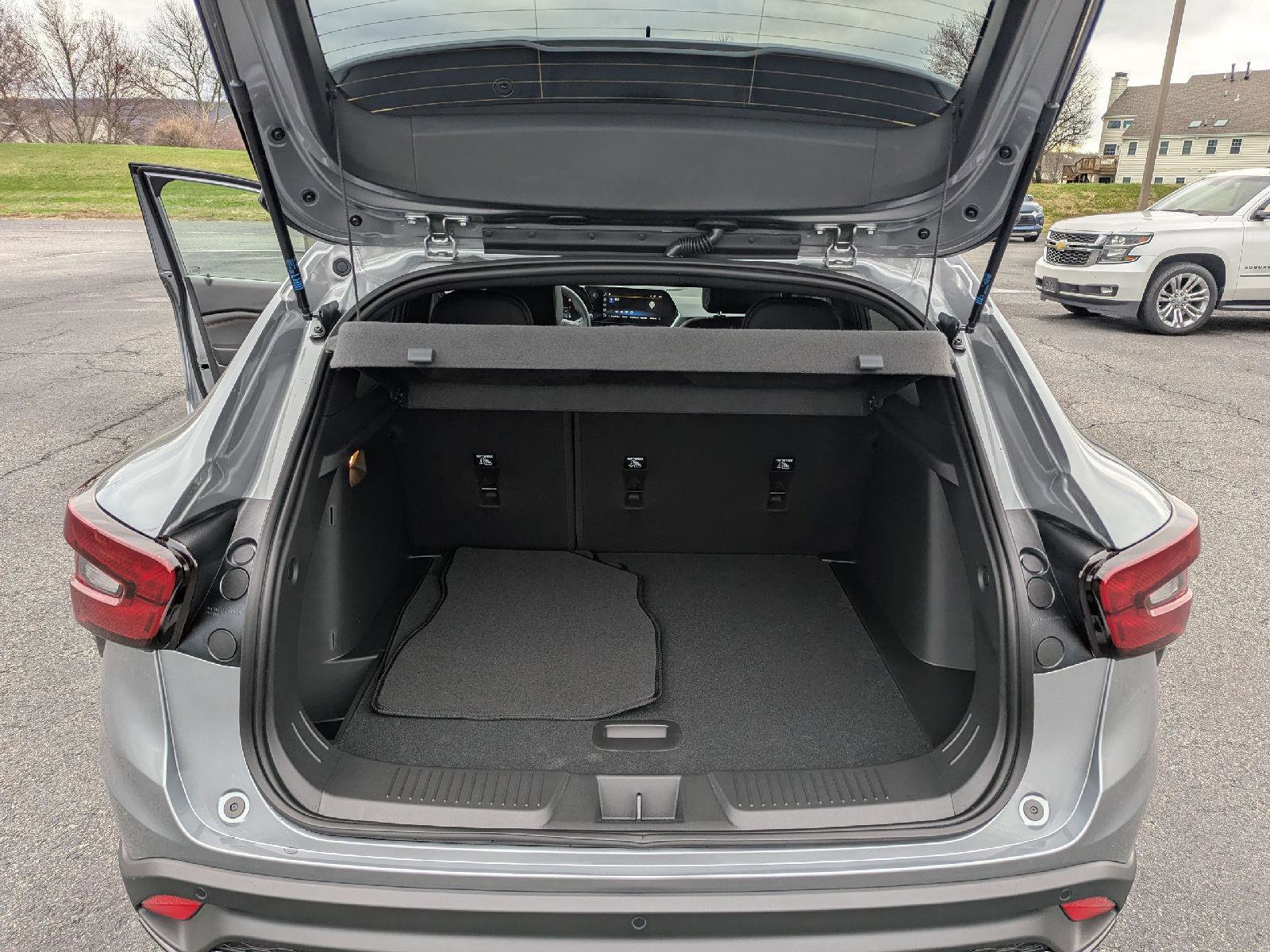 New 2026 Chevrolet Trax RS w/ Driver Confidence Package image 38