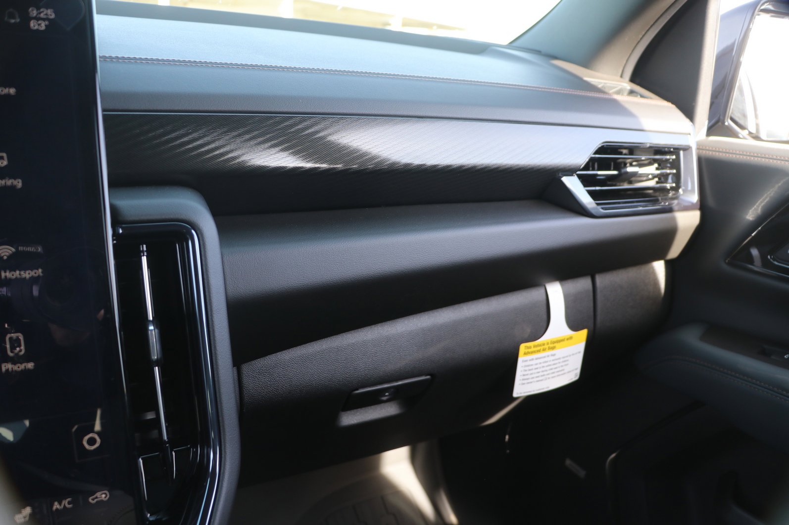 New 2026 GMC Yukon XL AT4 w/ AT4 Premium Package image 27