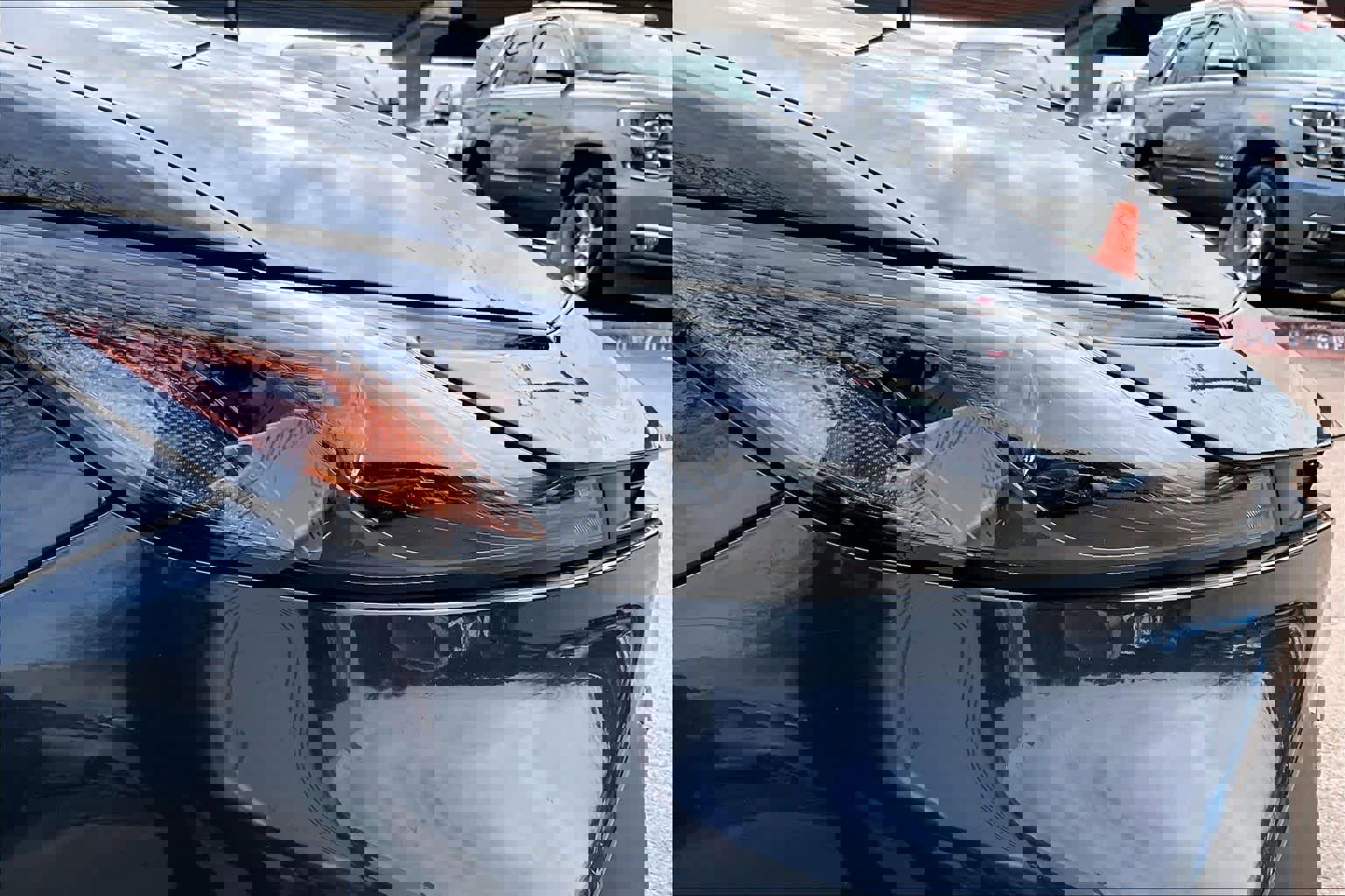 Used 2025 Toyota Camry LE w/ Convenience Package image 25