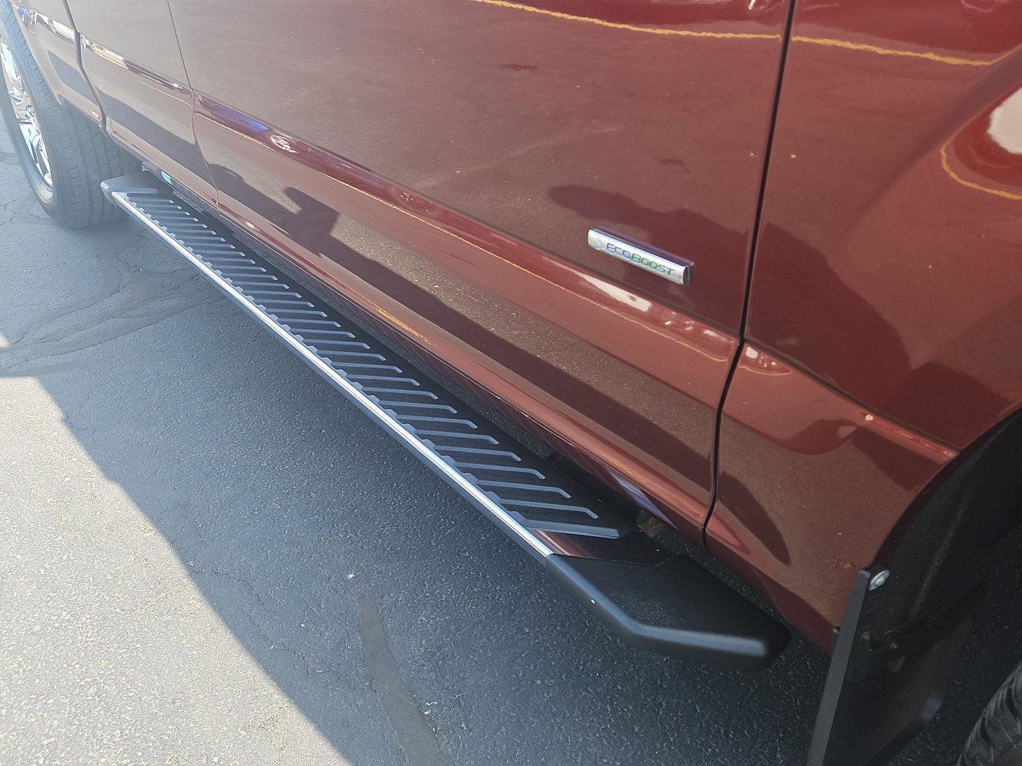 Used 2017 Ford F150 XLT w/ Equipment Group 302A Luxury AWD/4WD image 6