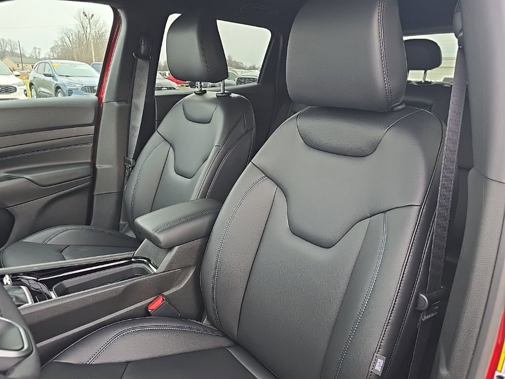 New 2026 Jeep Compass Limited image 17