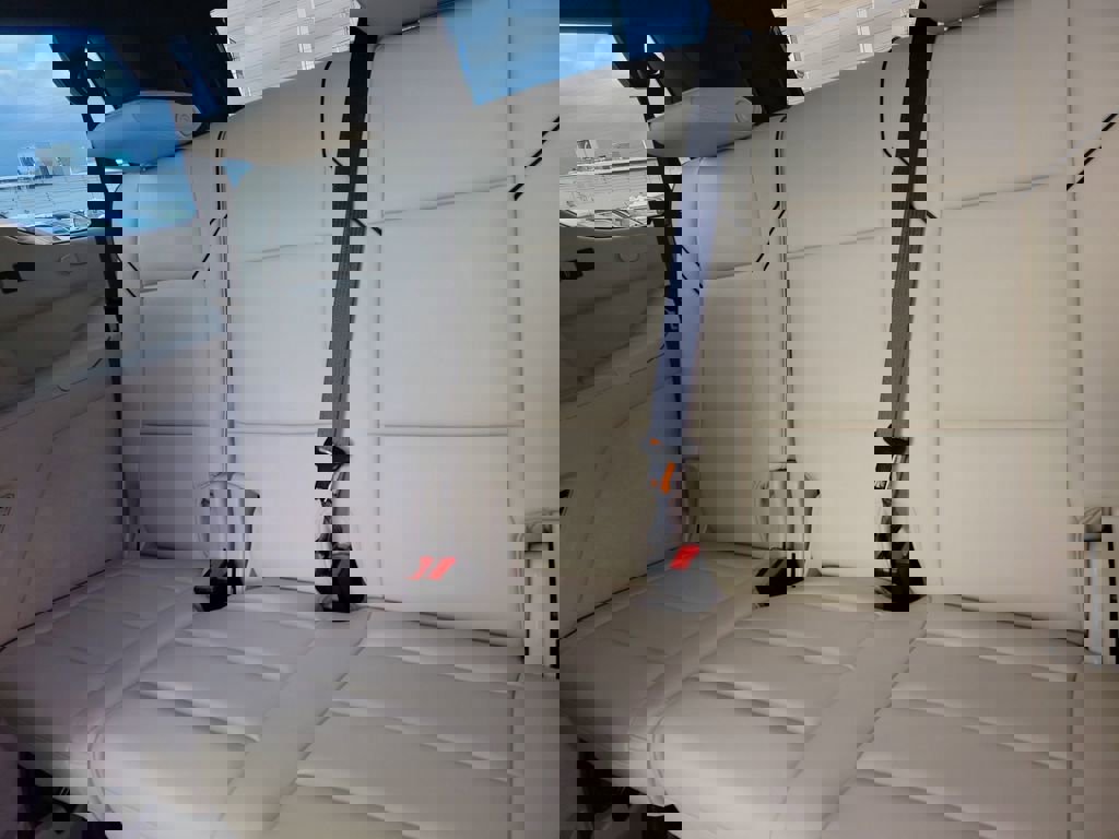 Used 2023 Cadillac Escalade Premium Luxury w/ LPO, Radiant Package image 11