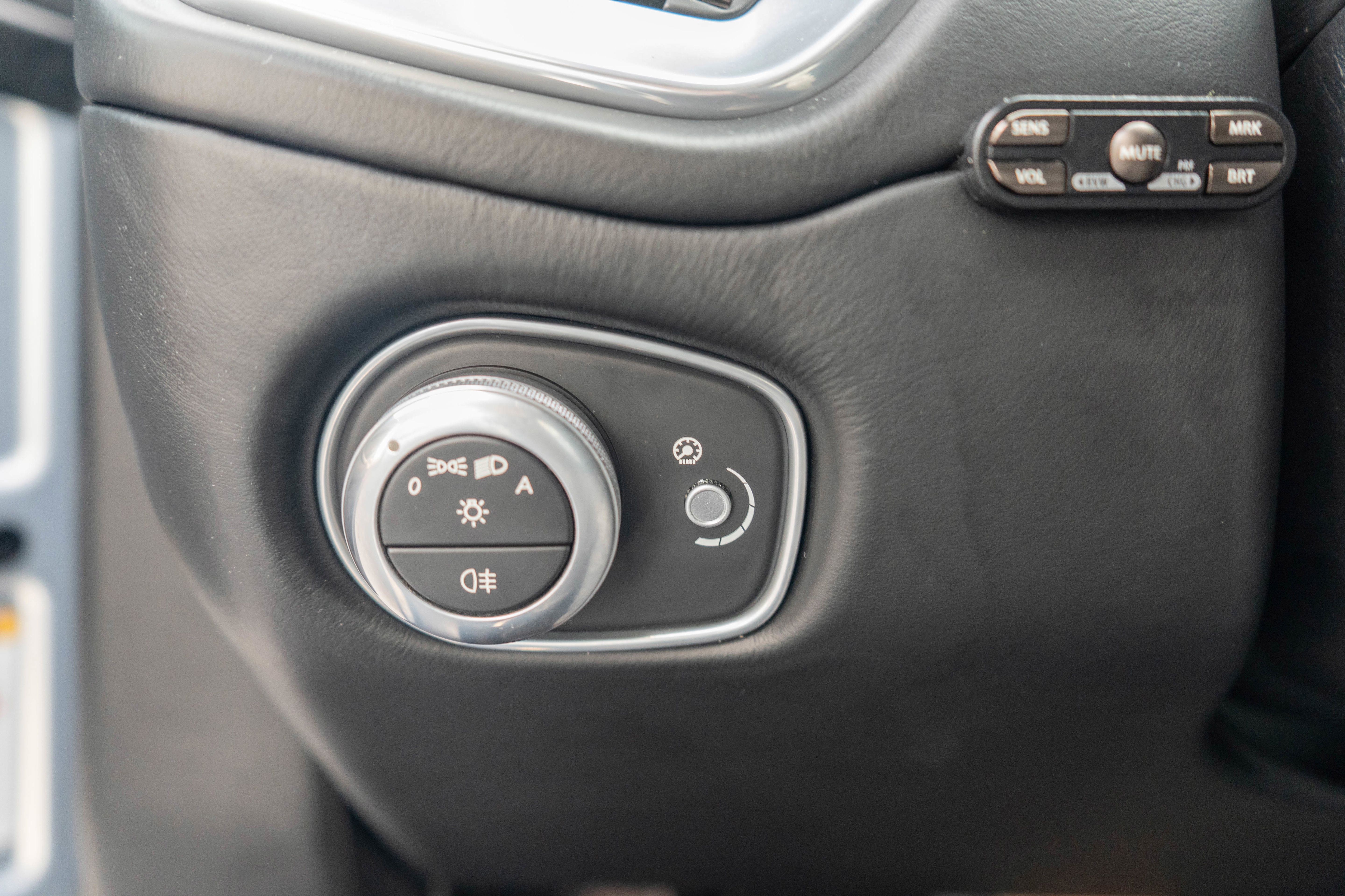 Used 2016 Aston Martin Vanquish Volante image 16