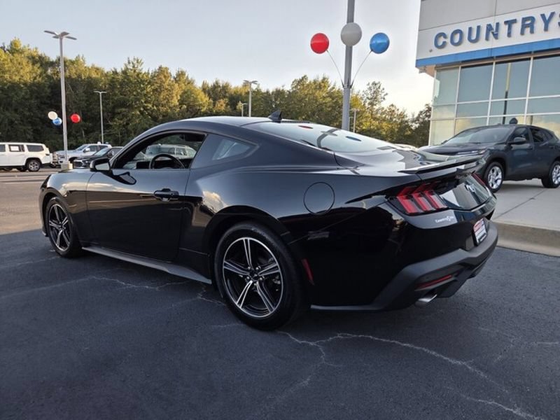 Used 2024 Ford Mustang Premium RWD image 3