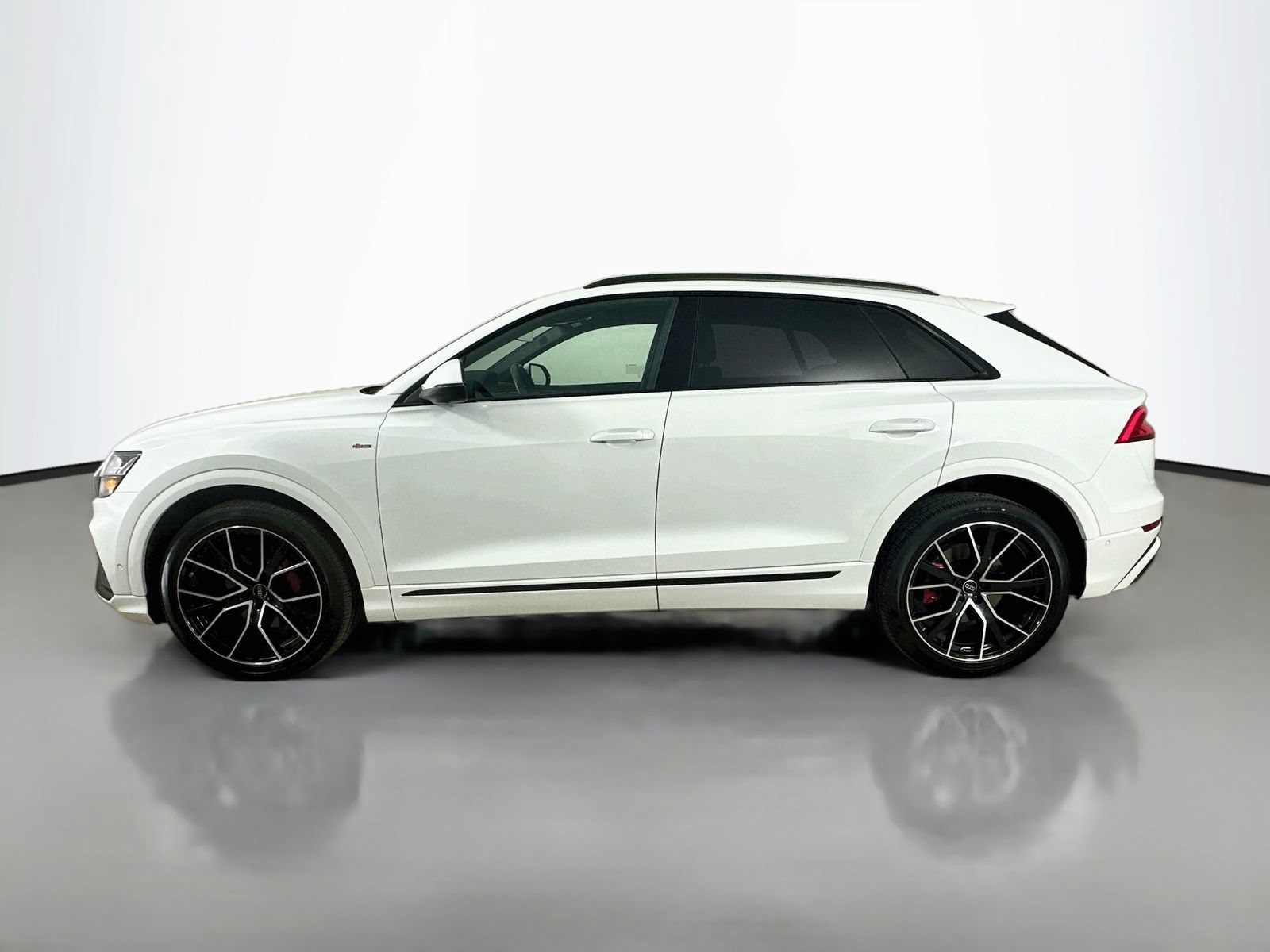 Used 2023 Audi Q8 Prestige w/ Prestige Package AWD/4WD image 8