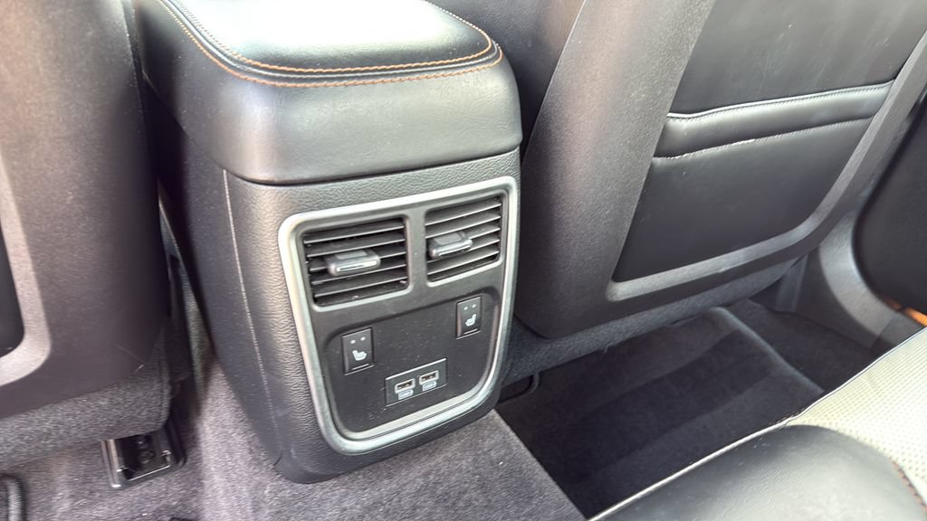 Used 2016 Dodge Charger SXT w/ AWD Plus Group image 17