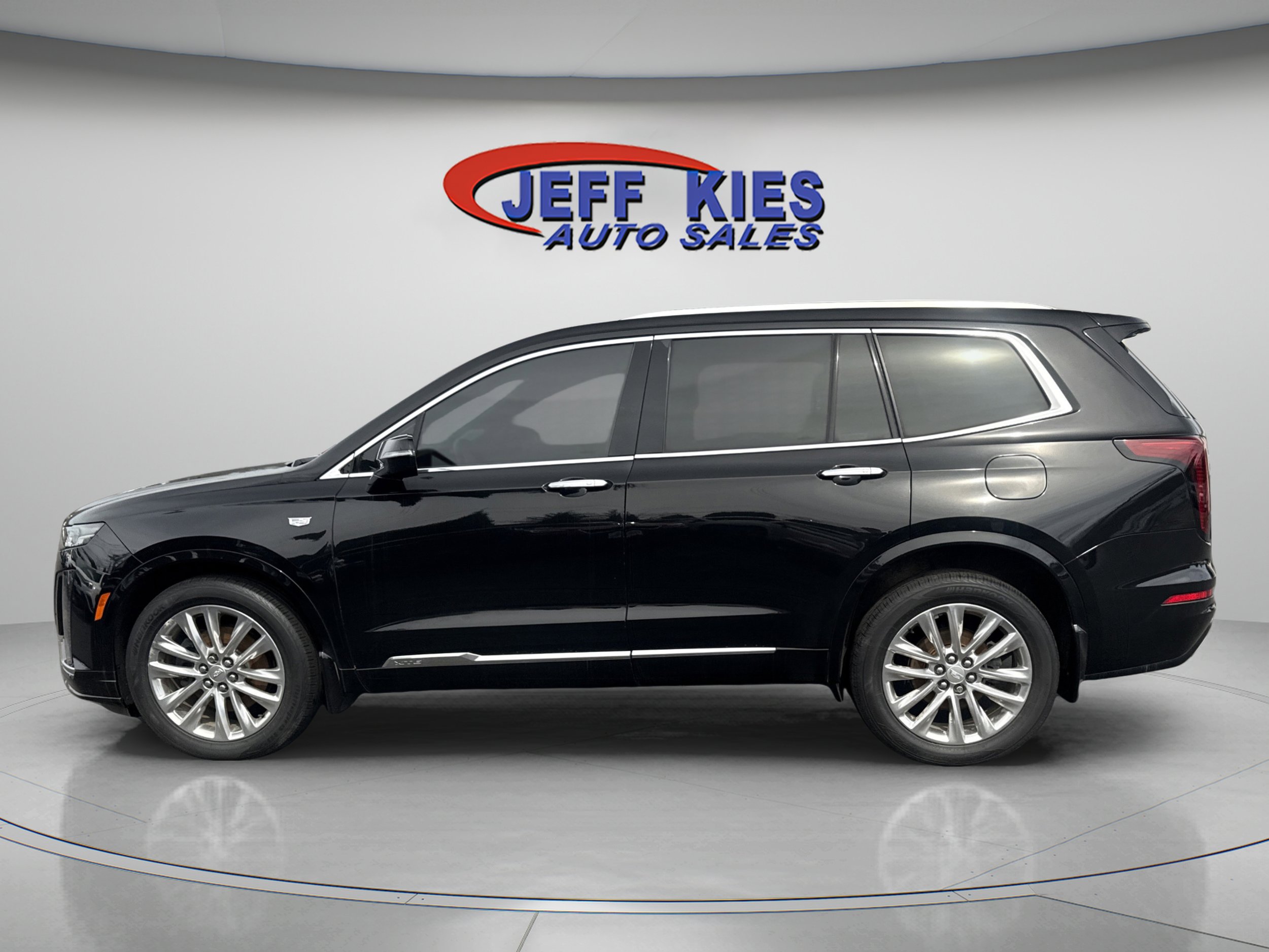 Used 2020 Cadillac XT6 Premium Luxury image 8