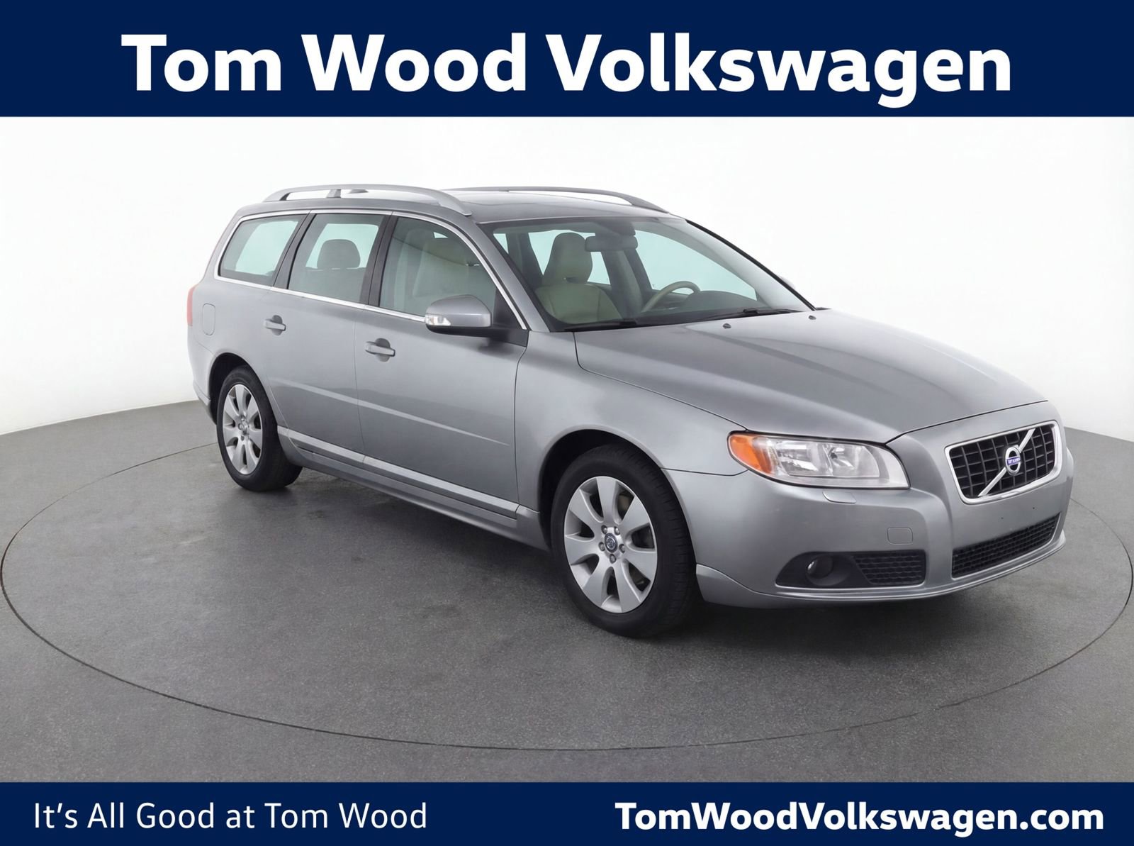 Used 2008 Volvo V70 FWD image 1