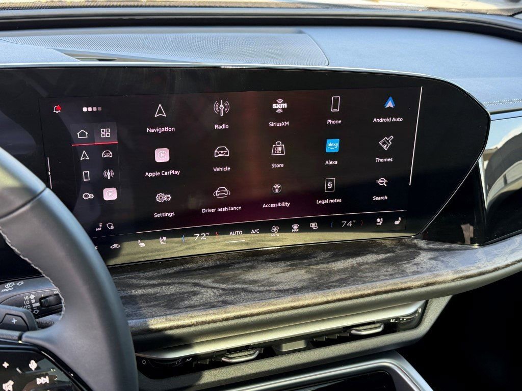 Certified 2025 Audi Q5 Premium Plus image 28