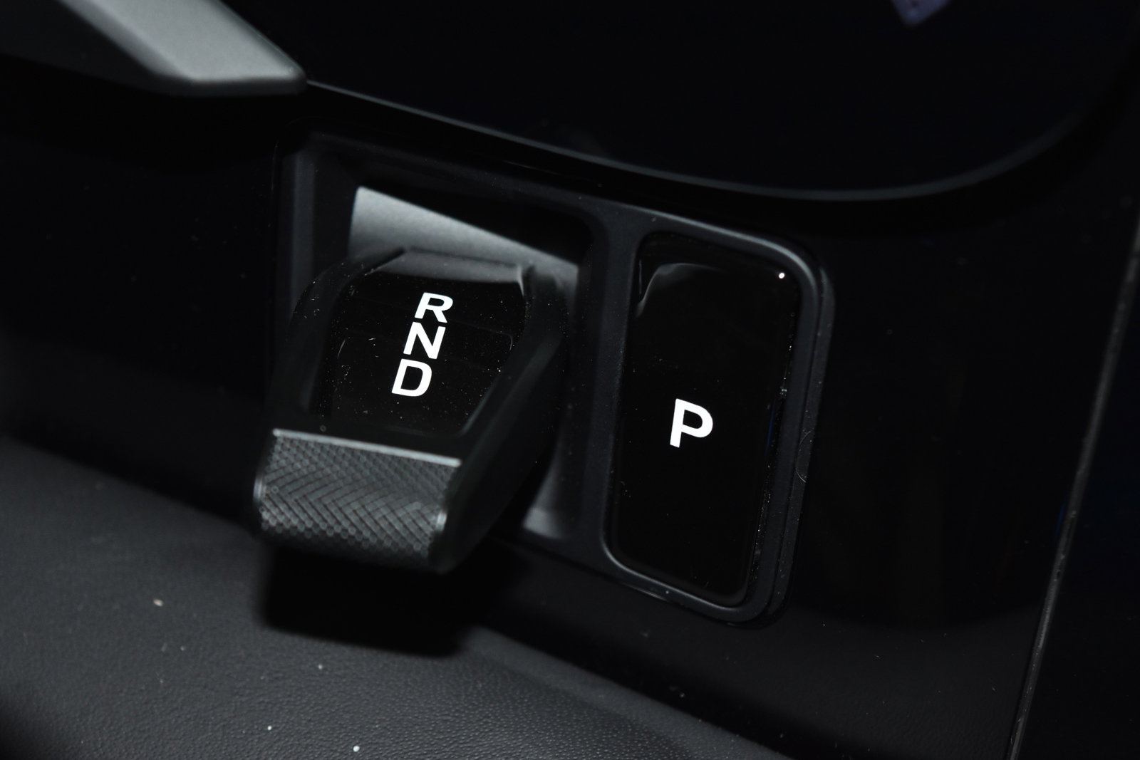 New 2024 Porsche Taycan 4S image 18