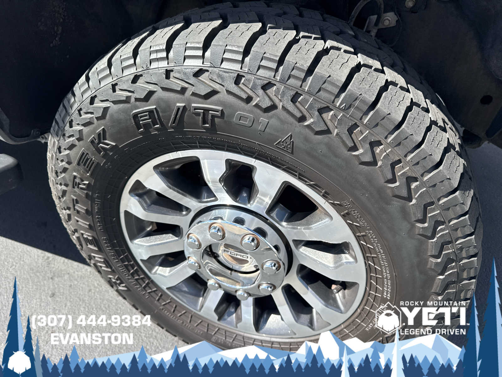 Used 2015 Ford F350 Lariat w/ Lariat Ultimate Package AWD/4WD image 9
