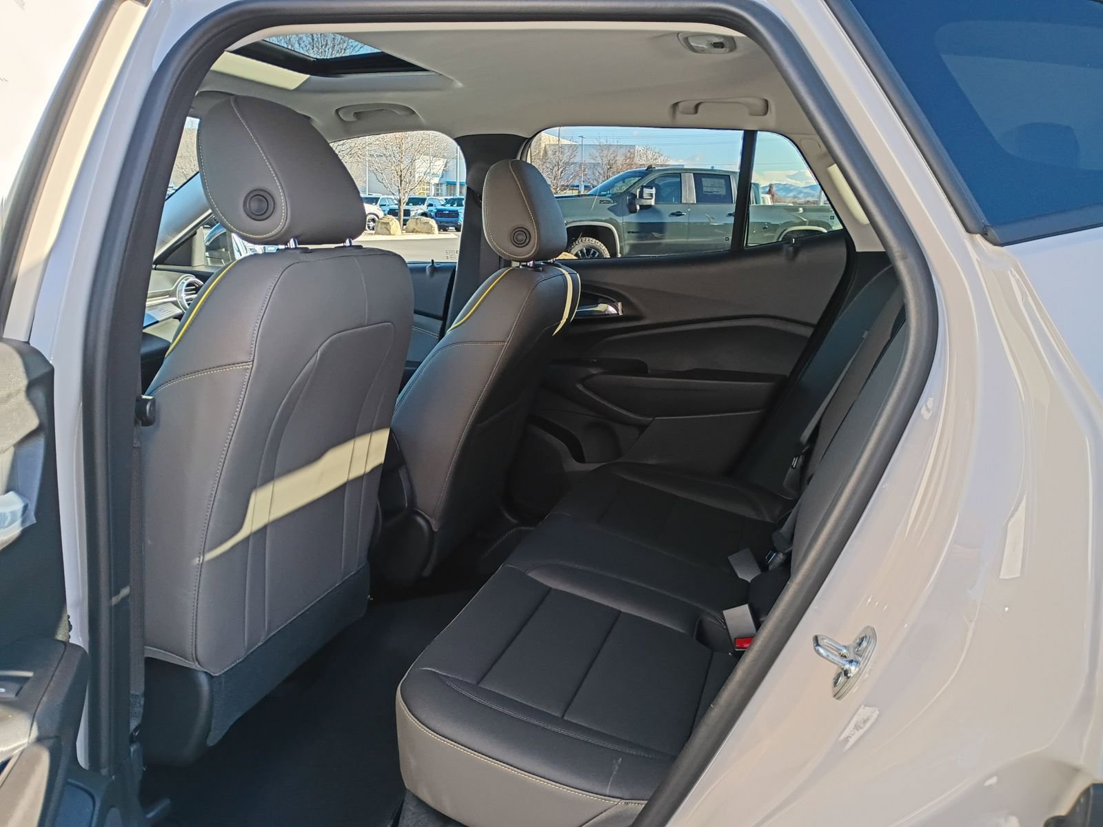 New 2026 Chevrolet Trax ACTIV w/ Sunroof Package image 24