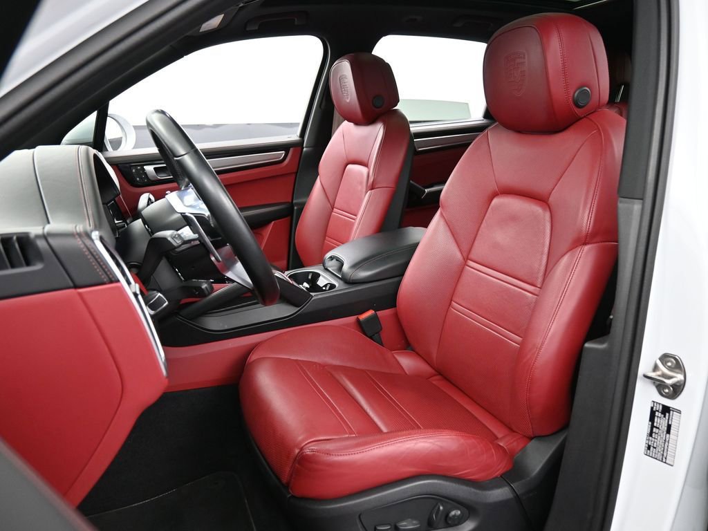 Certified 2023 Porsche Cayenne S Platinum image 5