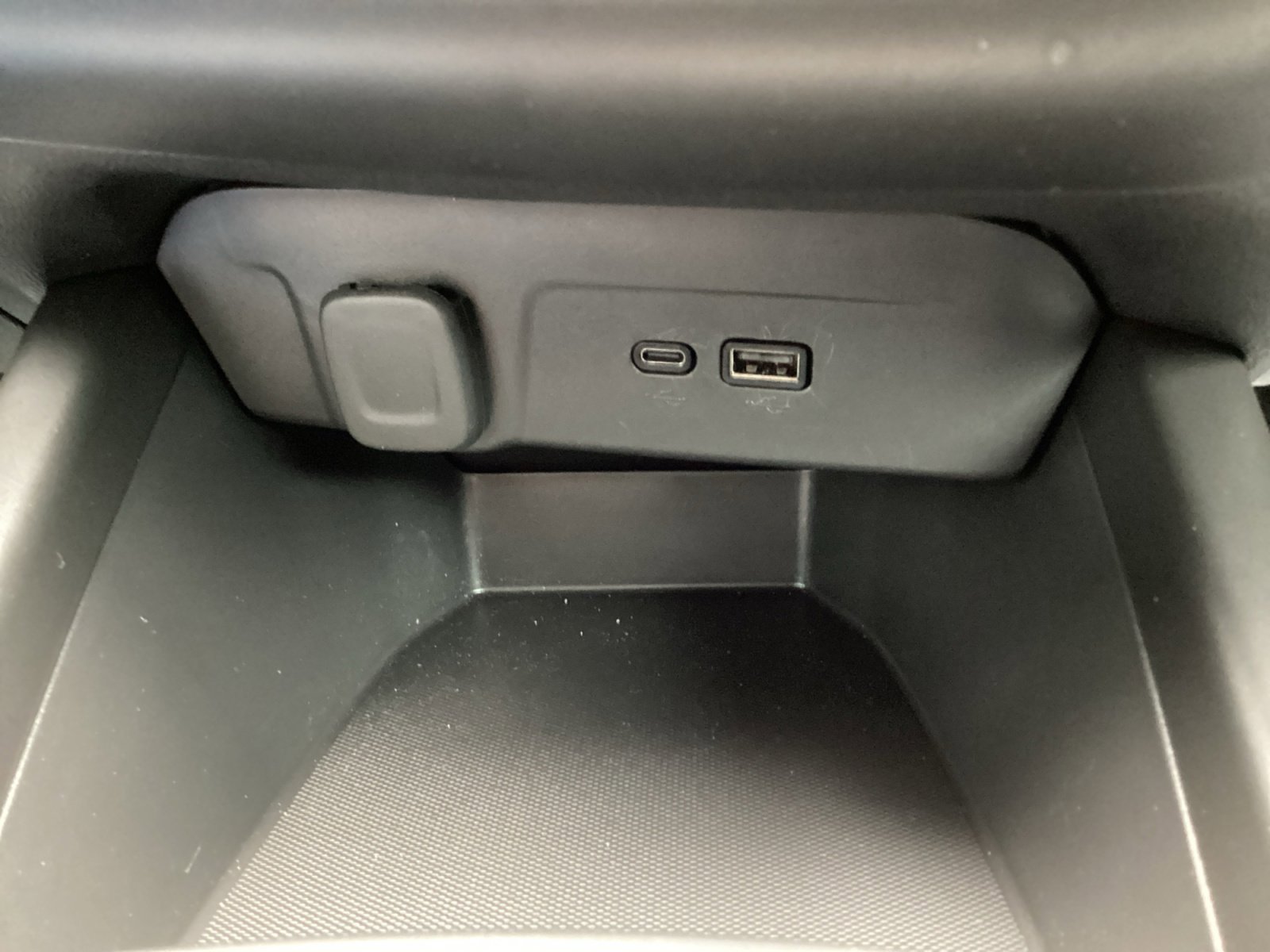 Used 2026 Chevrolet Trax LS FWD image 23