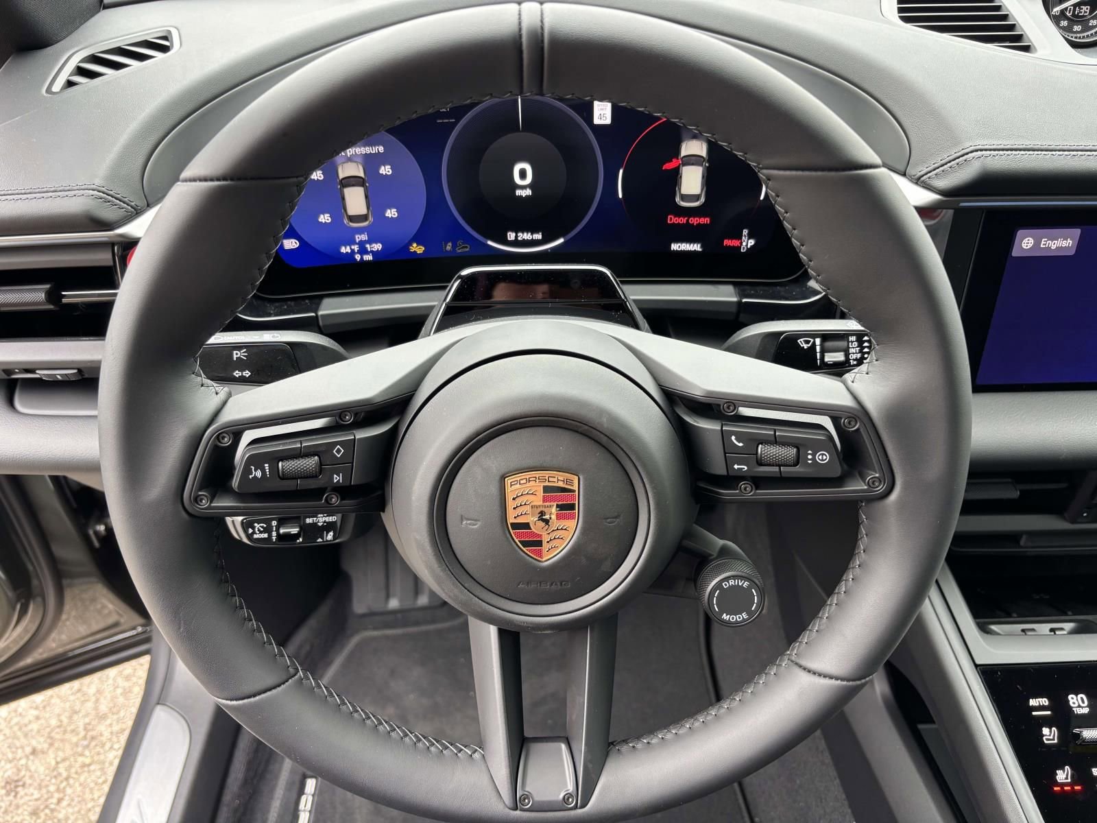 New 2026 Porsche Macan 4S Electric AWD/4WD image 29