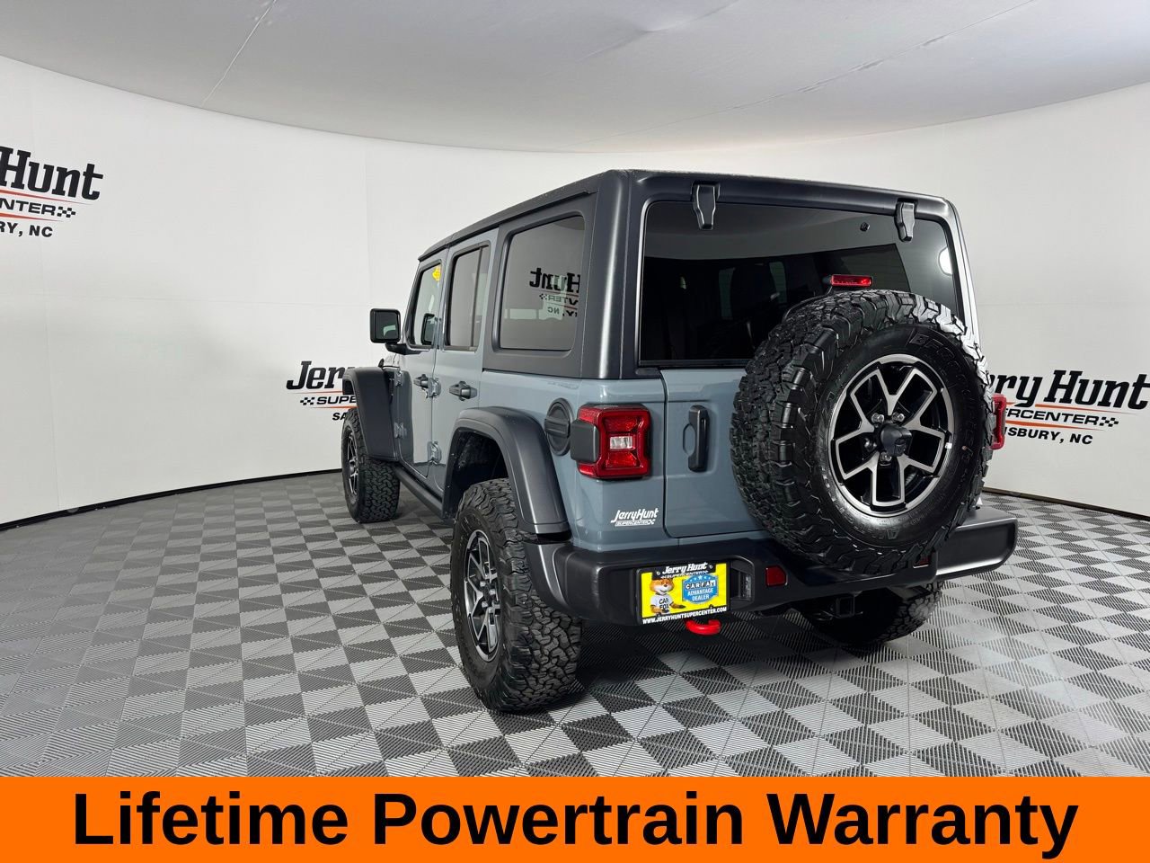 Used 2025 Jeep Wrangler Unlimited Rubicon image 9