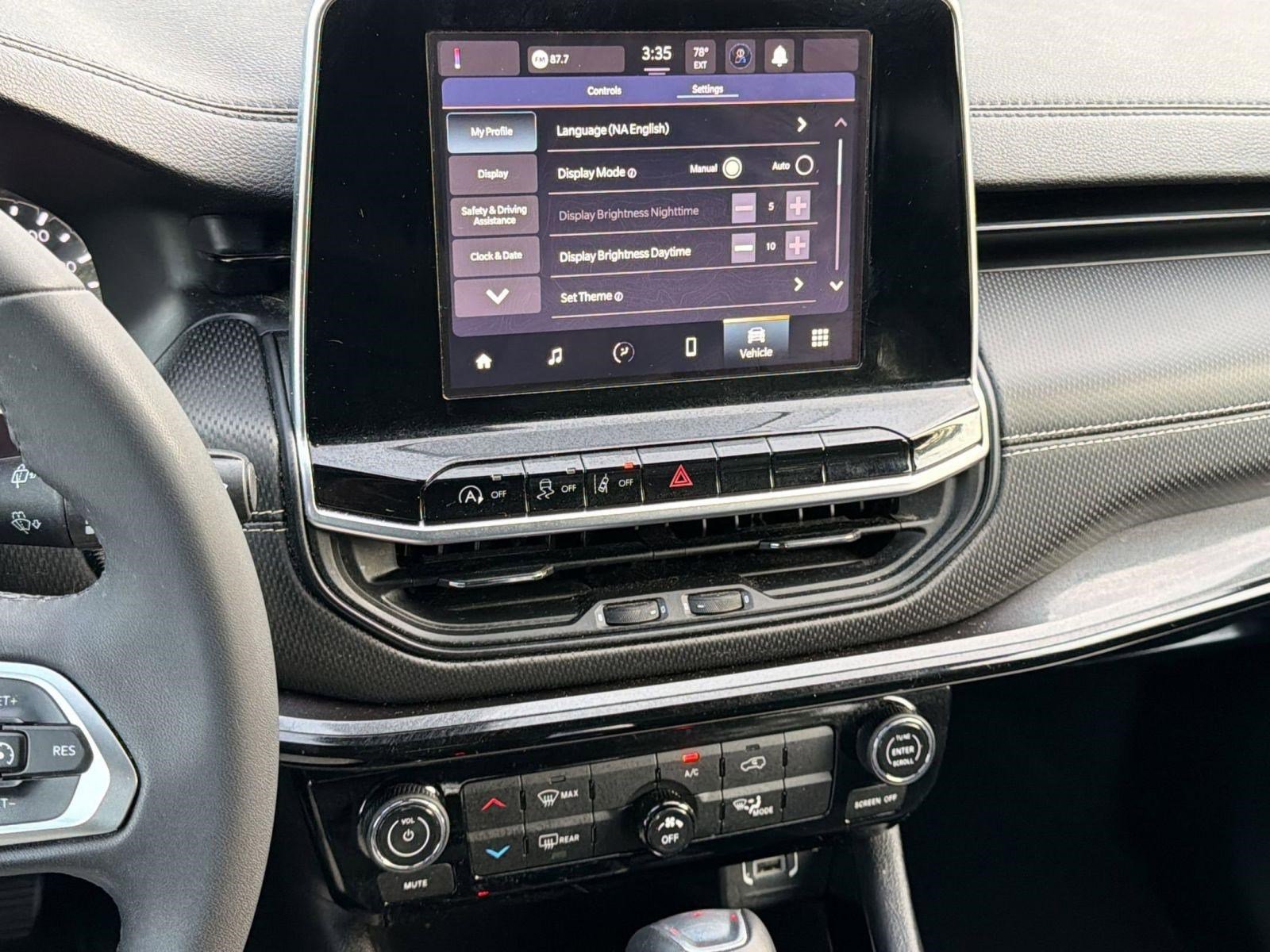 Used 2022 Jeep Compass Altitude FWD image 23