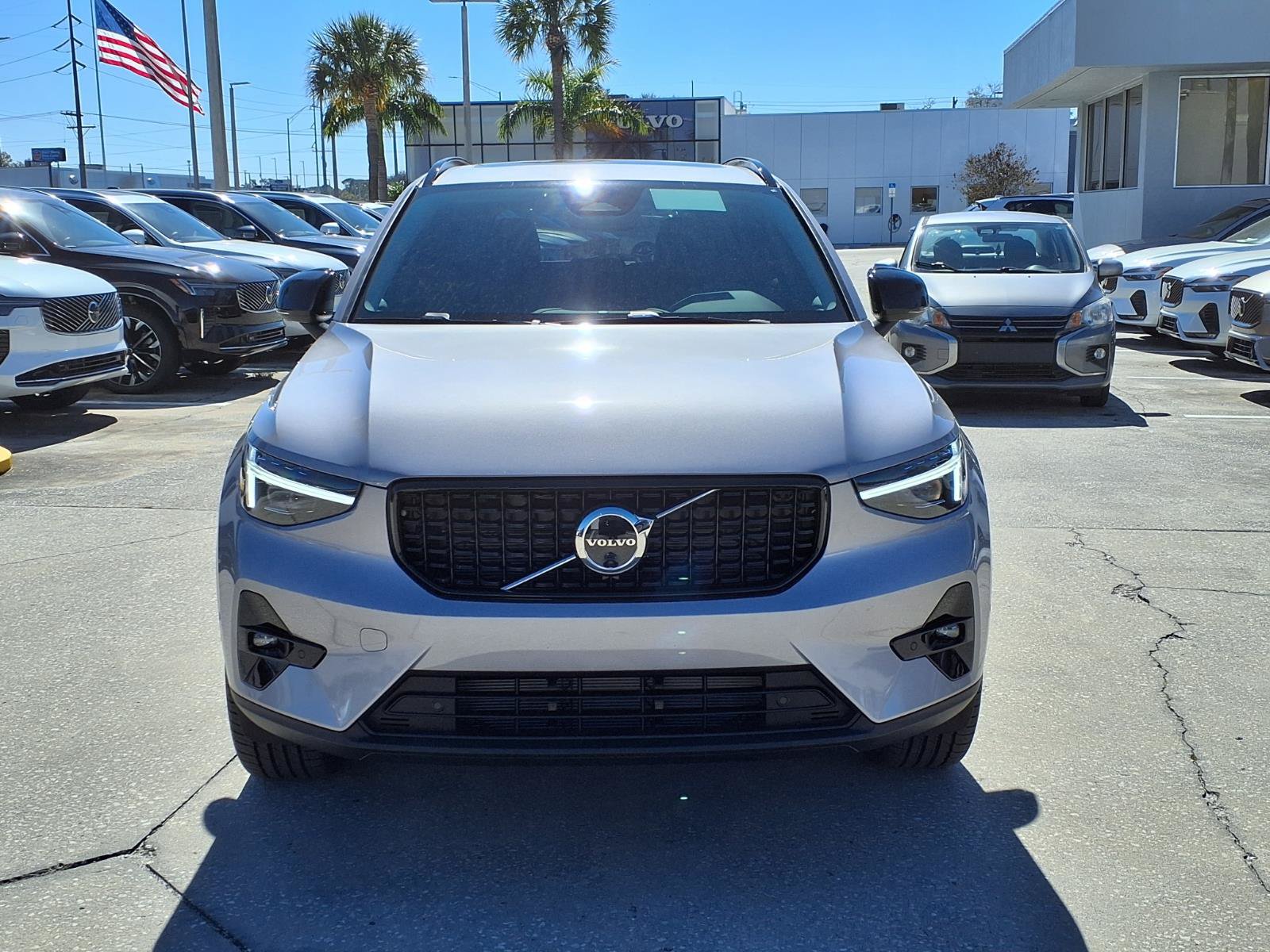 New 2026 Volvo XC40 B5 Plus w/ Protection Package Premier AWD/4WD image 2