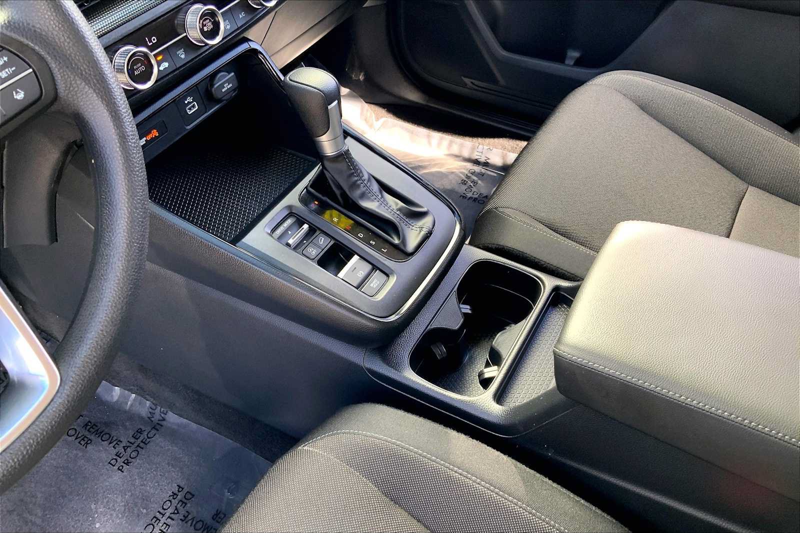 Used 2025 Honda CR-V LX image 14