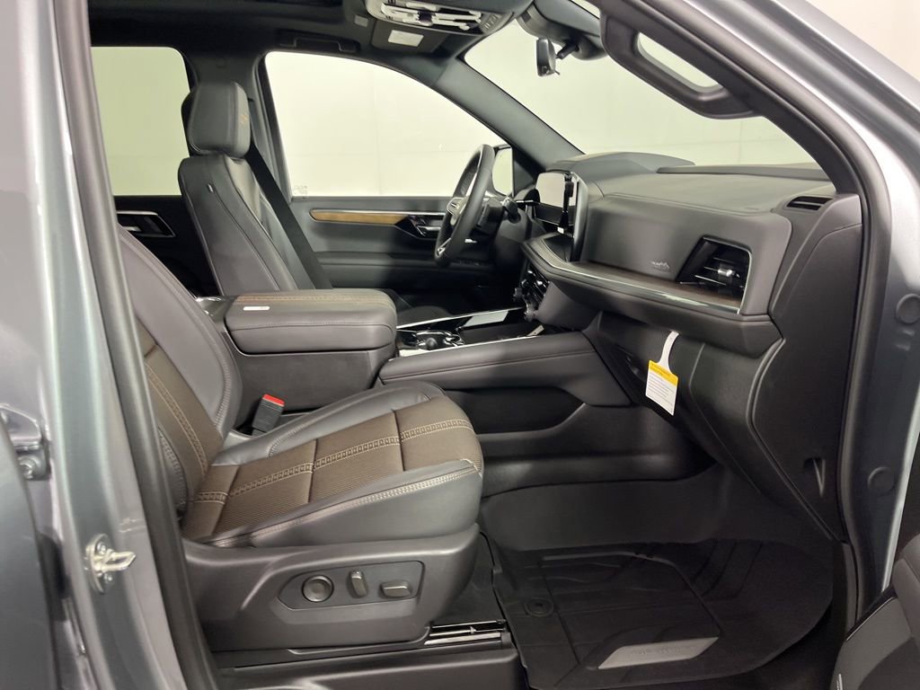 New 2026 Chevrolet Tahoe High Country image 9