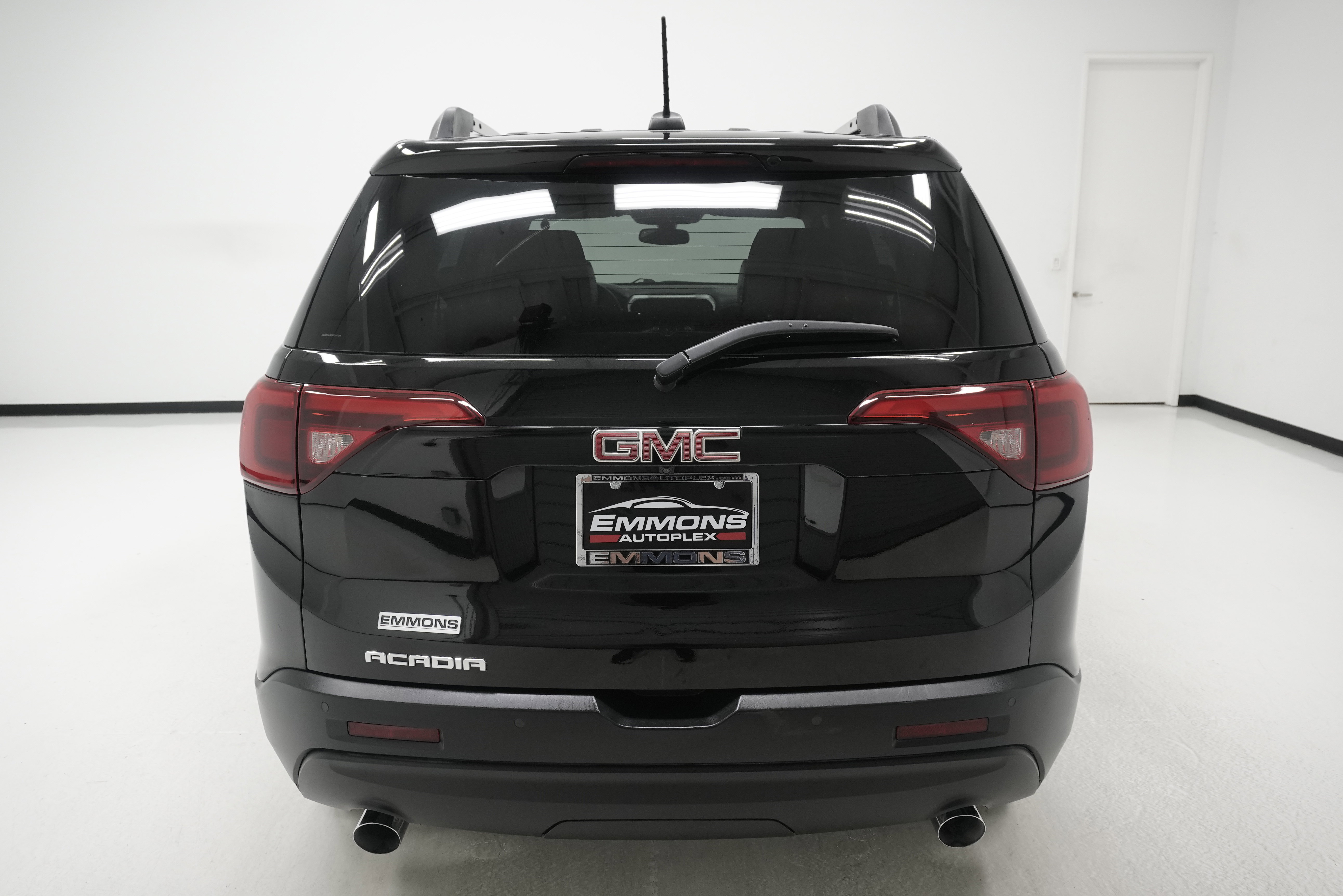 Used 2019 GMC Acadia SLT w/ Black Edition FWD image 5